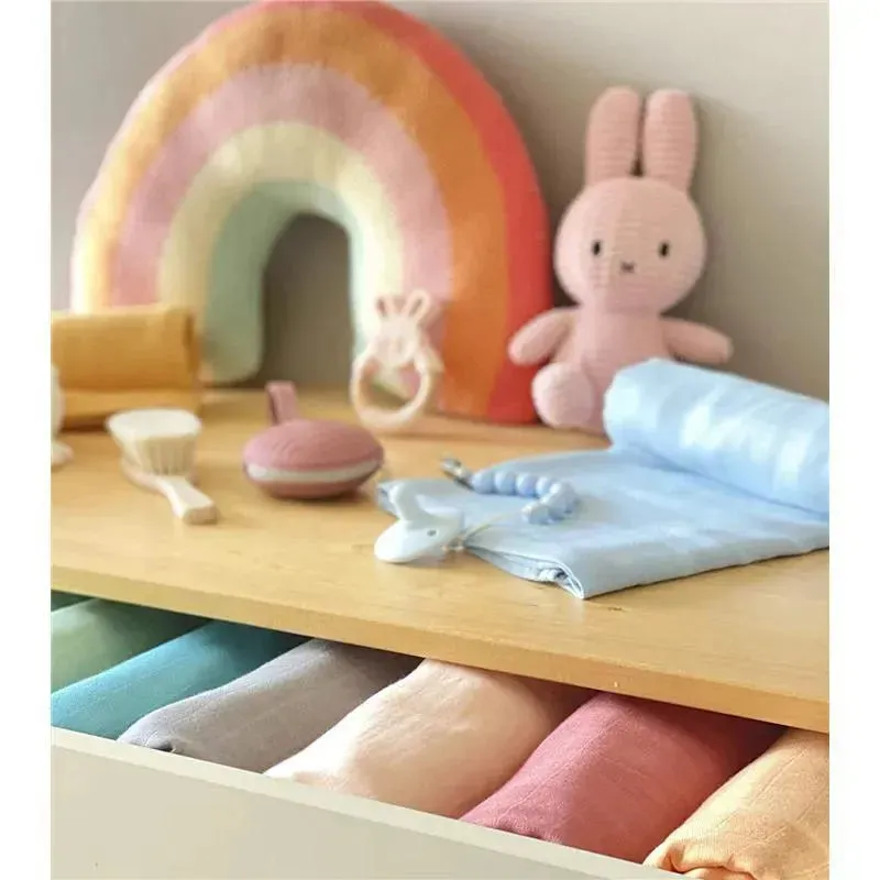 Ali + Oli Muslin Swaddle Blanket (Soft Pink) - Image 3