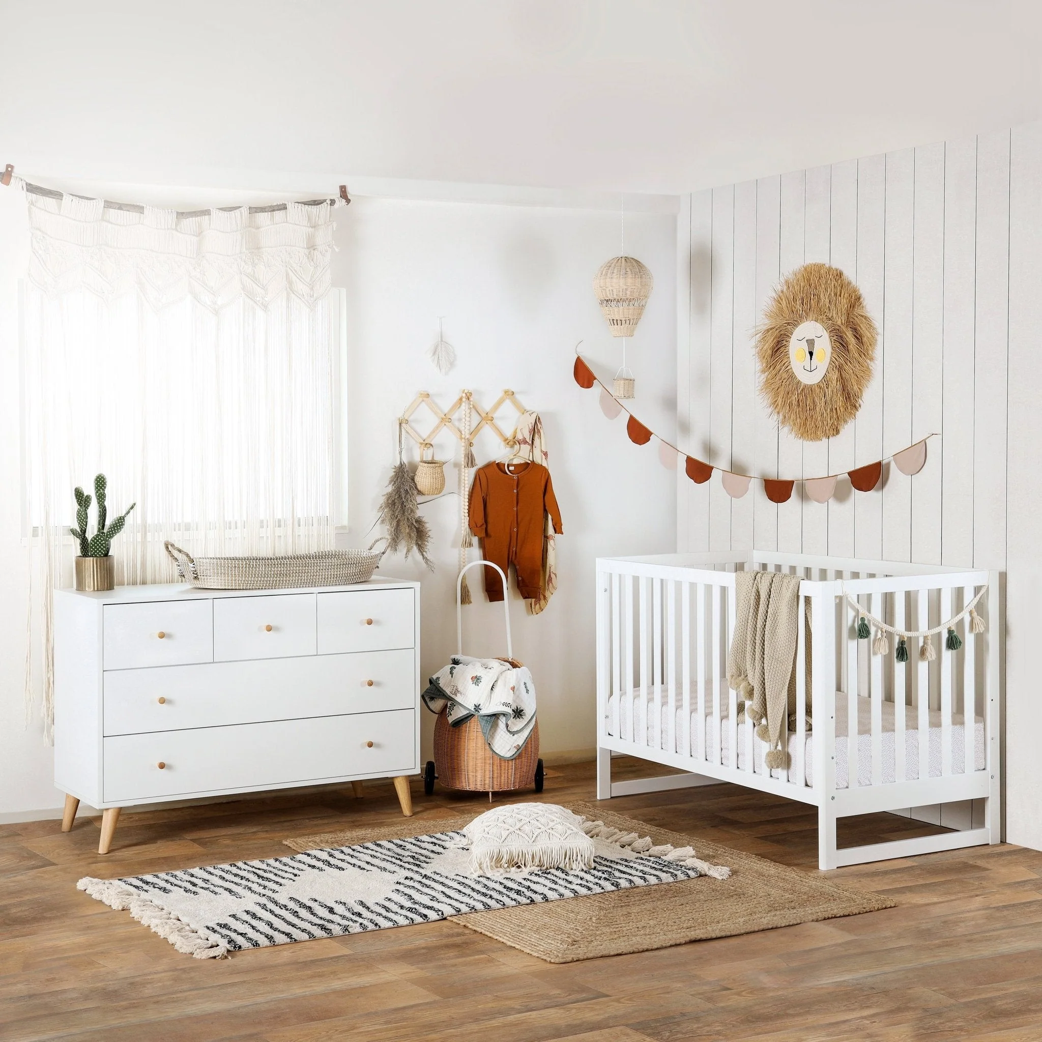 Austin 3-in-1 Convertible Crib - Image 14