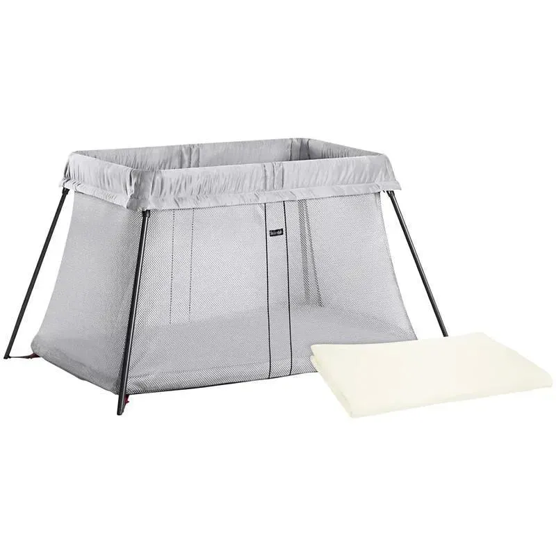 BABYBJORN - Travel Crib Light, Silver + Fitted Sheet Bundle Pack