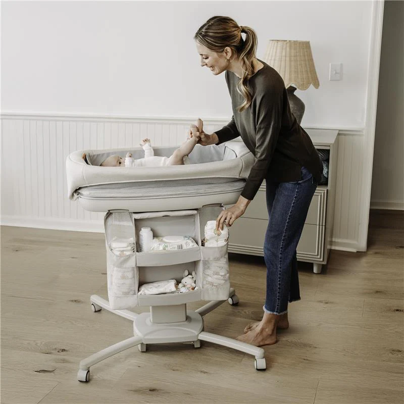 Chicco Close to You 3-in-1 Bassinet, Bedside Sleeper and Changing Table with Storage Organizer, Dove - Image 4