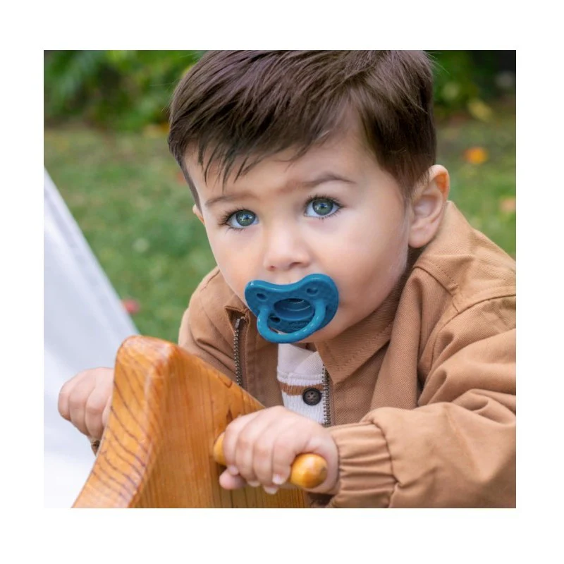 Chicco Physioforma Luxe Pacifier 16-24M, Ocean Blue 2Pk - Image 3