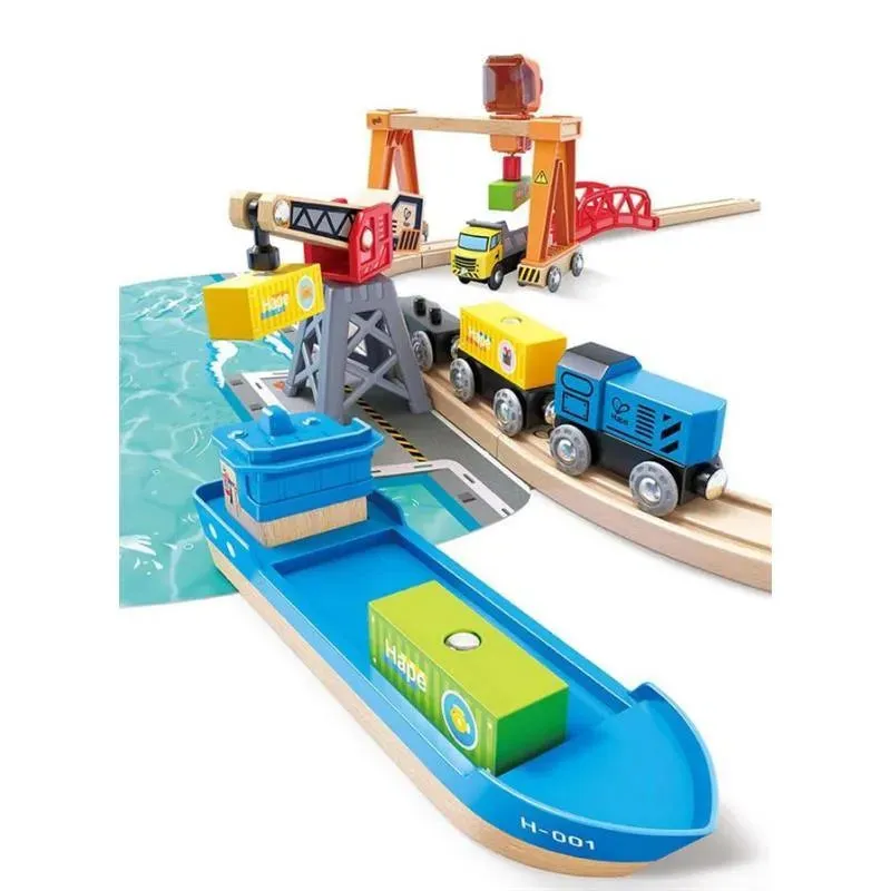 Hape - Lift & Load Harbor Set