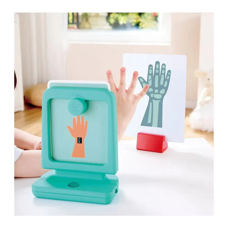 Hape - Little Doctor's Medical Set - Image 4