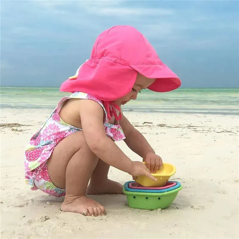 I Play Flap Sun Protection Hat - Hot Pink - Image 3