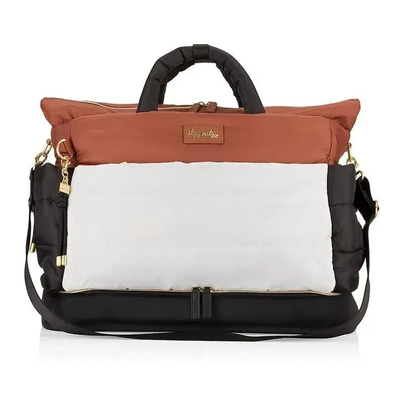 Itzy Ritzy - Dream Weekender Bag, Coffee & Cream