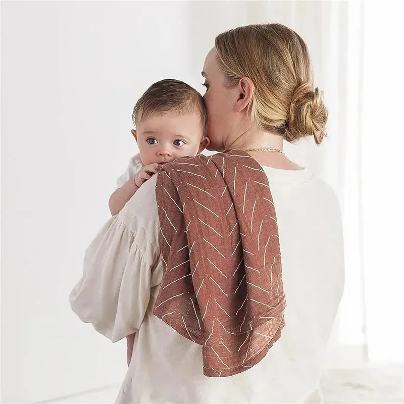Itzy Ritzy - Breastfeeding Boss Multi-Use Cover - Image 2