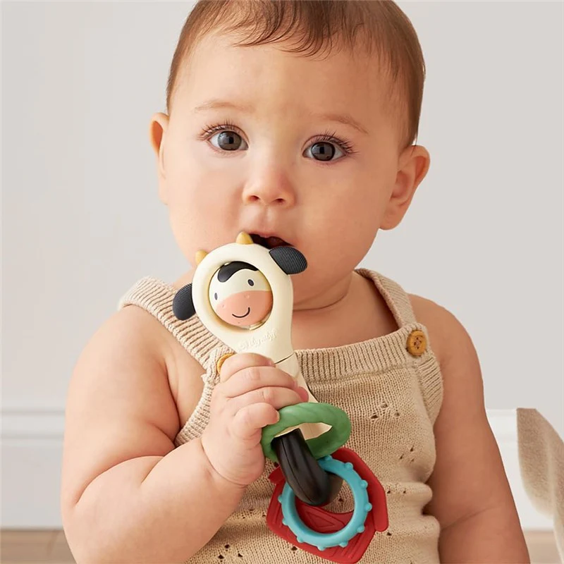 Itzy Ritzy - Spinner Rattle Cow - Image 2