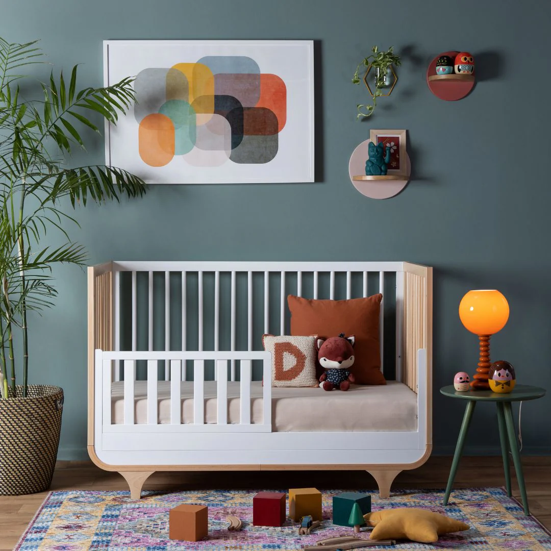 Jolly 3-in-1 Convertible Crib - Image 3