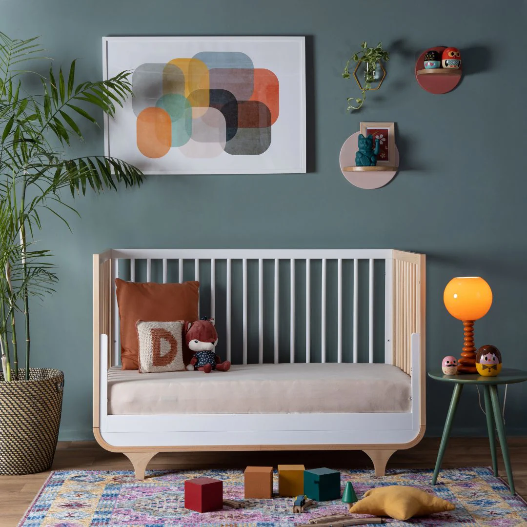 Jolly 3-in-1 Convertible Crib - Image 4