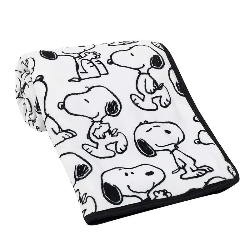 Lambs & Ivy Classic Snoopy Blanket - Image 6