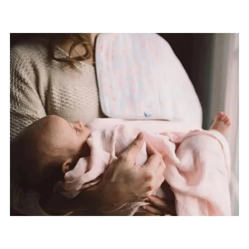 Little Unicorn - 2Pk Deluxe Muslin Swaddle, Blush Peony - Image 2