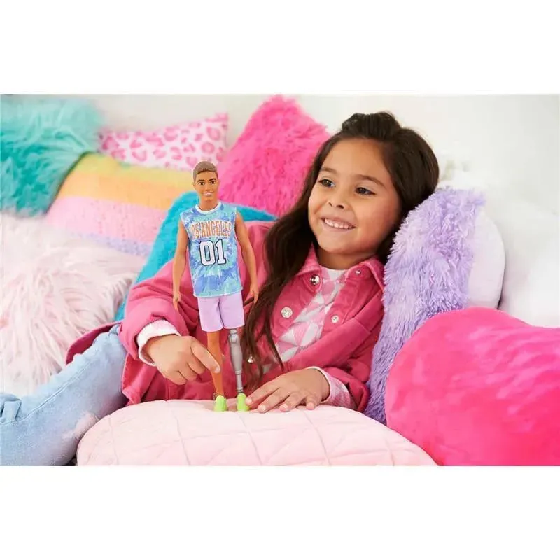 Mattel - Barbie Ken Fashionista Doll, Los Angeles Jersey - Image 2