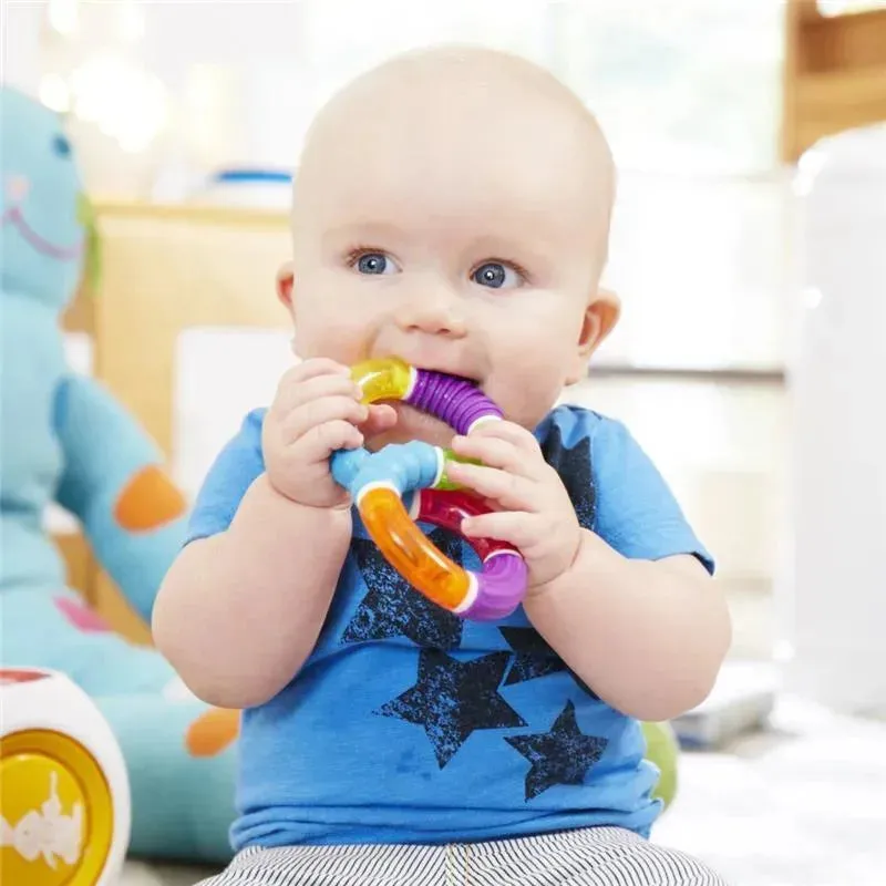 Munchkin Twisty Figure 8 Teether Toy - Image 4