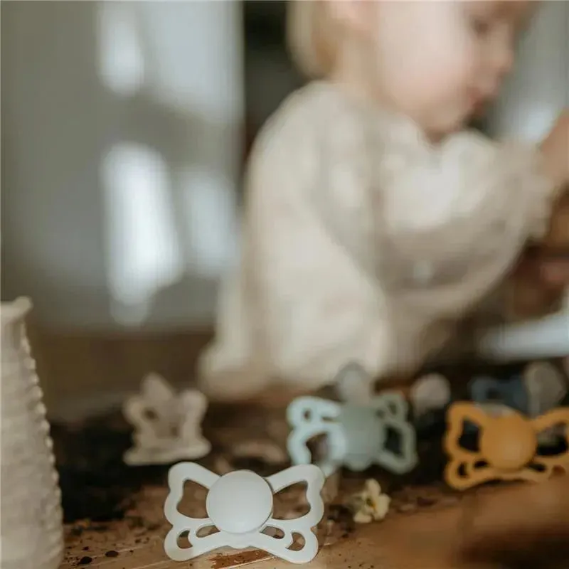 Mushie - 2Pk Great Grey/Silver Gray Butterfly Anatomical Silicone Pacifier, 6/18M - Image 2