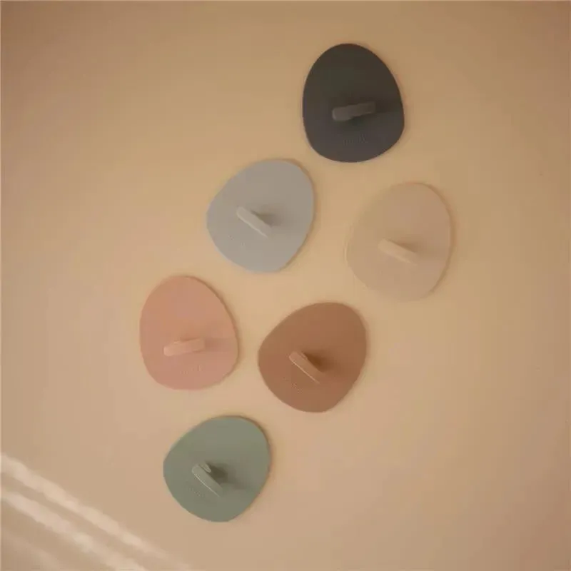 Mushie - Baby Bath Cradle Cap Brush, Soft Silicone Bristles, 2-Pack, Blush/Shifting Sand - Image 2