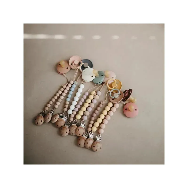 Mushie - Baby Pacifier Clip | Cleo - Wood - Image 2