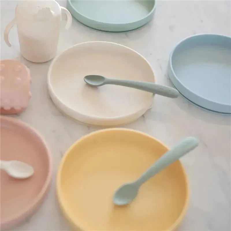 Mushie - Classic Silicone Suction Plate, BPA-Free Non-Slip Design, Ivory - Image 4