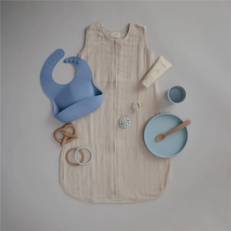 Mushie - Classic Silicone Suction Plate, Powder Blue - Image 4