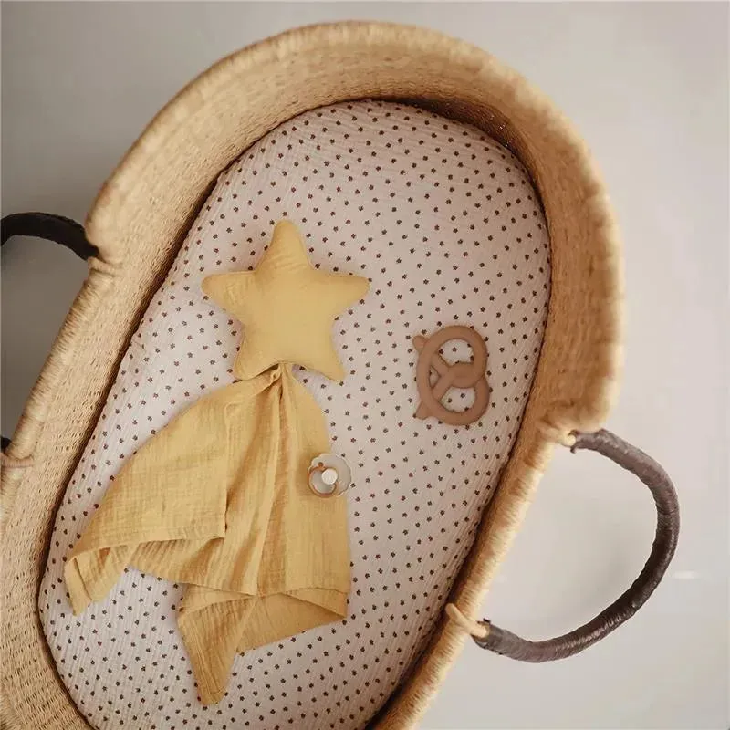 Mushie Lovely Blanket Star Lovey - Fall Yellow - Image 4