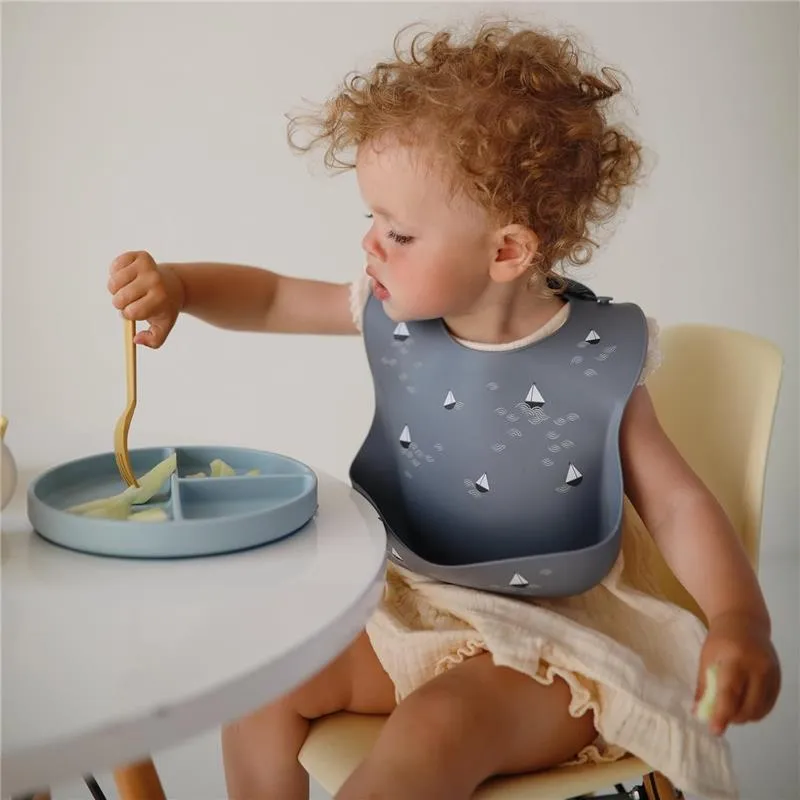 Mushie - Silicone Baby Bib, Boats - Image 3