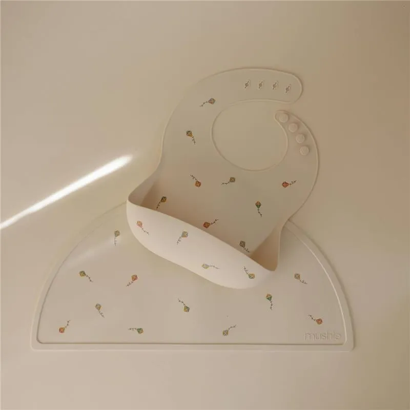 Mushie - Silicone Baby Bib, Kites - Image 2