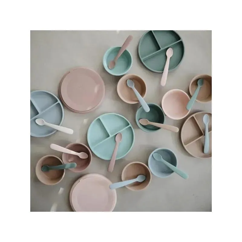Mushie - Silicone Suction Plate Baby - Blush - Image 4