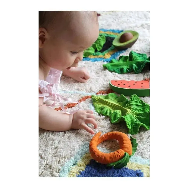 Oli & Carol - Chewable Toy, Kendall The Kale - Image 2