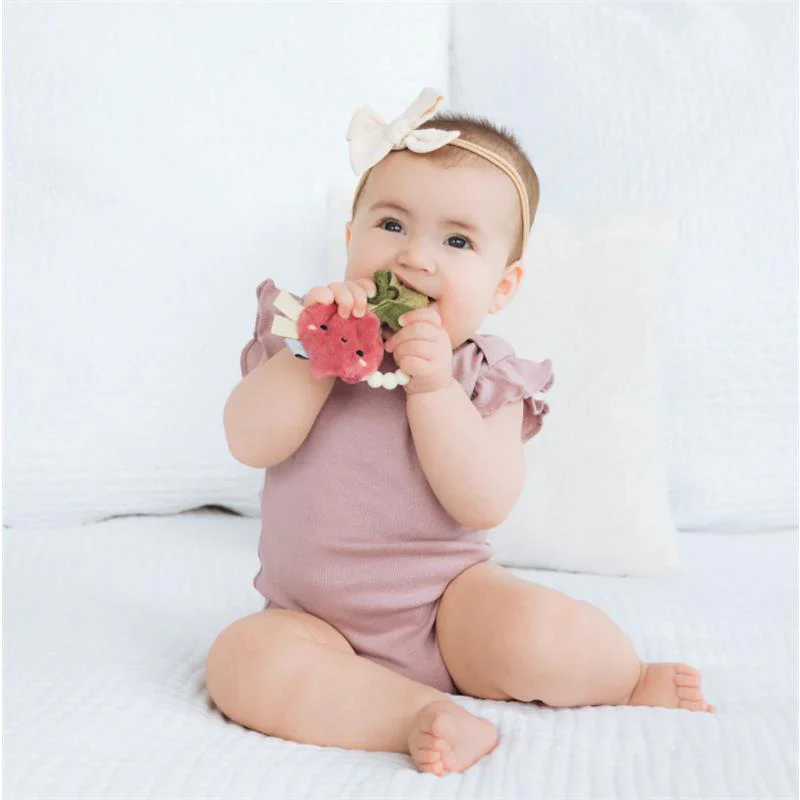 Pearhead - Turnip Crinkle Baby Teether - Image 3