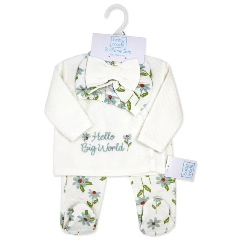 Rose Textiles - 3Pk Baby Girl Quilted Take Me Home Set, Hello Big World - Image 2