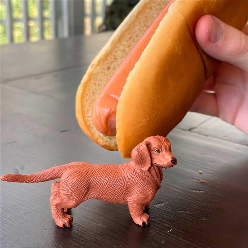 Safari - Dachshund Figurine 3.75 Plastic Model Figure - Image 2