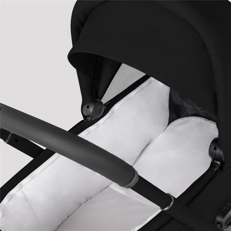 Silver Cross - Breez Overnight Approved Folding Bassinet, Onyx - Image 3