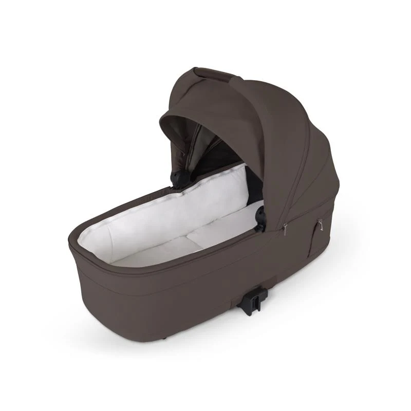 Silver Cross - Nia Compact Folding Bassinet, Chocolate - Image 3