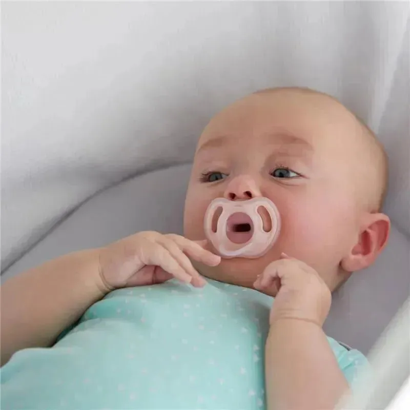 Tommee Tippee - Ultra-light Dummies Soother Asst, 0-6 months, 2 pack - Image 3