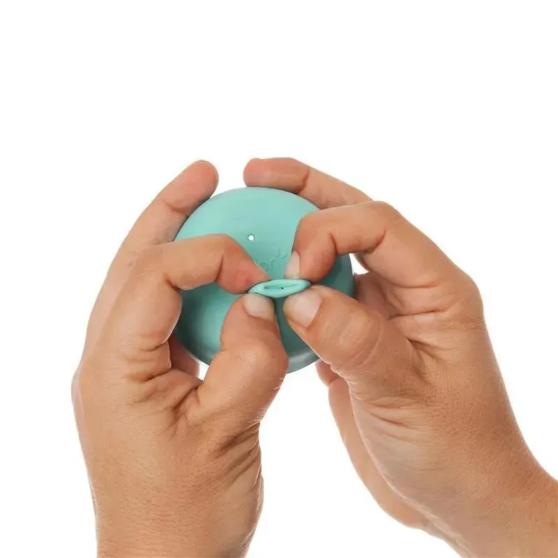 Tomy - Snug Spout Universal Silicone Sippy Lids & Cup - Image 5