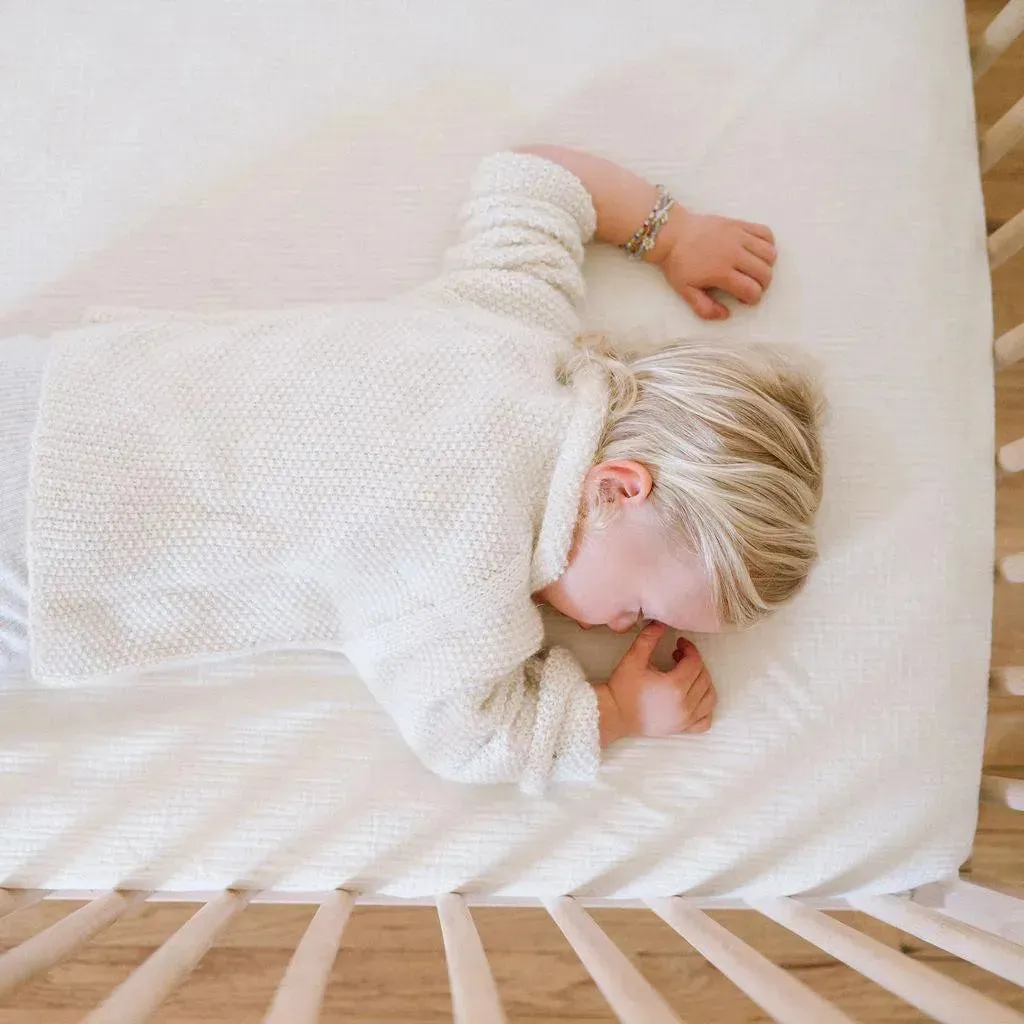 Waterproof Cotton Crib Sheet - Muslin - Image 2